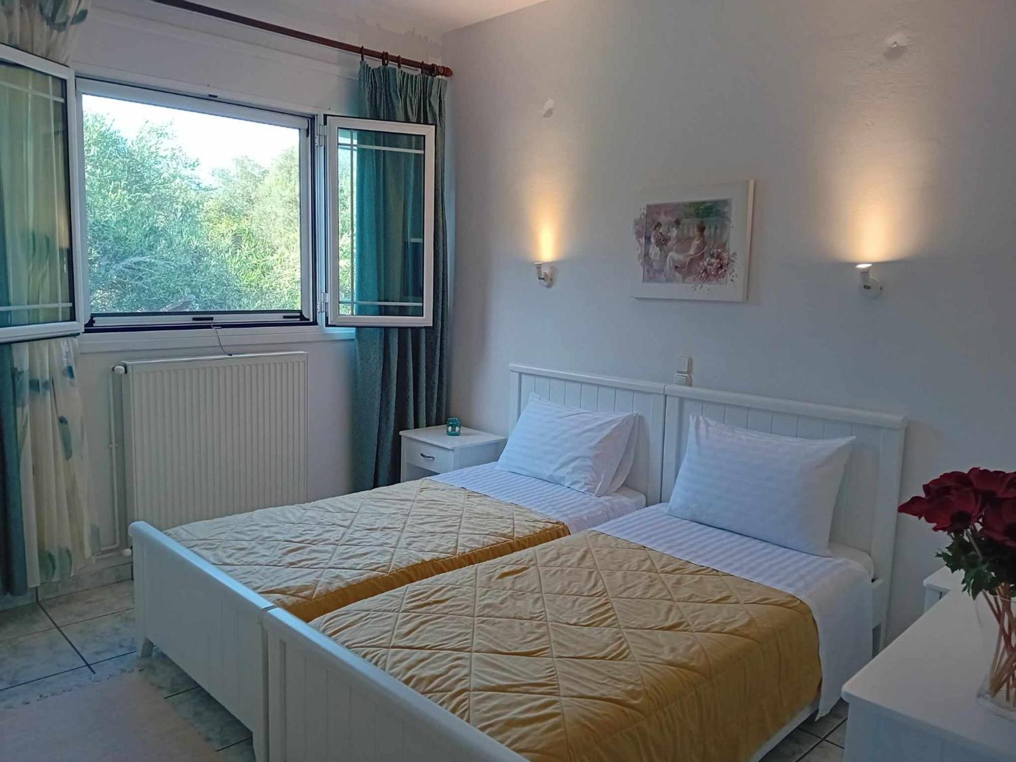 Apartments Margarita Kaizer Bridge Achilleion Ngoại thất bức ảnh