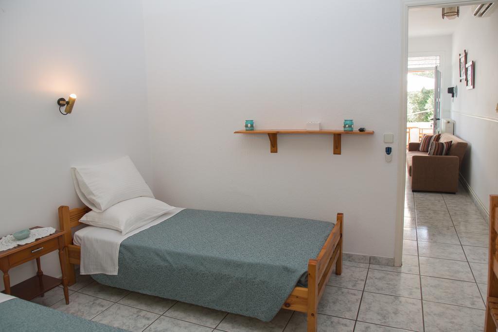 Apartments Margarita Kaizer Bridge Achilleion Ngoại thất bức ảnh