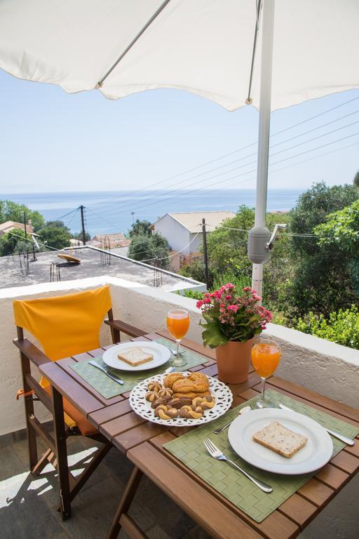 Apartments Margarita Kaizer Bridge Achilleion Ngoại thất bức ảnh
